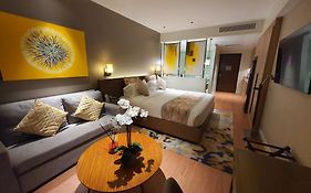 Madr Excellence At Novotel Acqua Manila